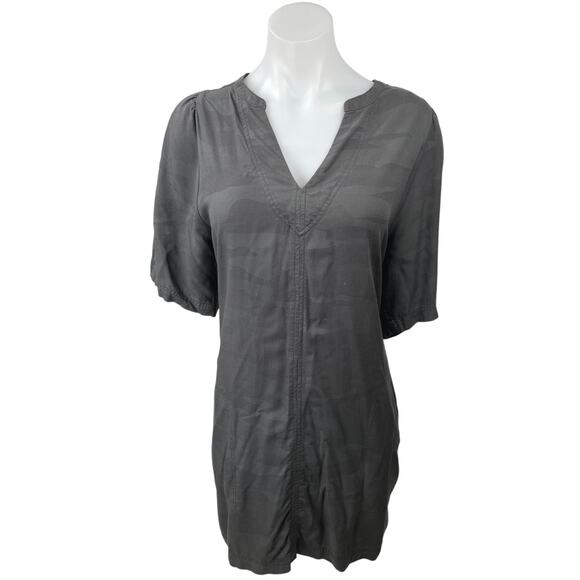Splendid Gray Camo Camouflage Split V-neck Short Sleeve Mini Shift Dress Size L - Picture 1 of 5